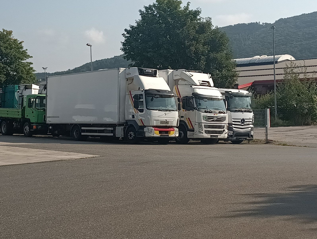 Volvo FM13-460 EEV 6x2R CarrierSupra550 7,3m LBW1.5t - Рефрижератор: фото 4 Volvo FM13-460 EEV 6x2R CarrierSupra550 7,3m LBW1.5t - Рефрижератор: фото 4