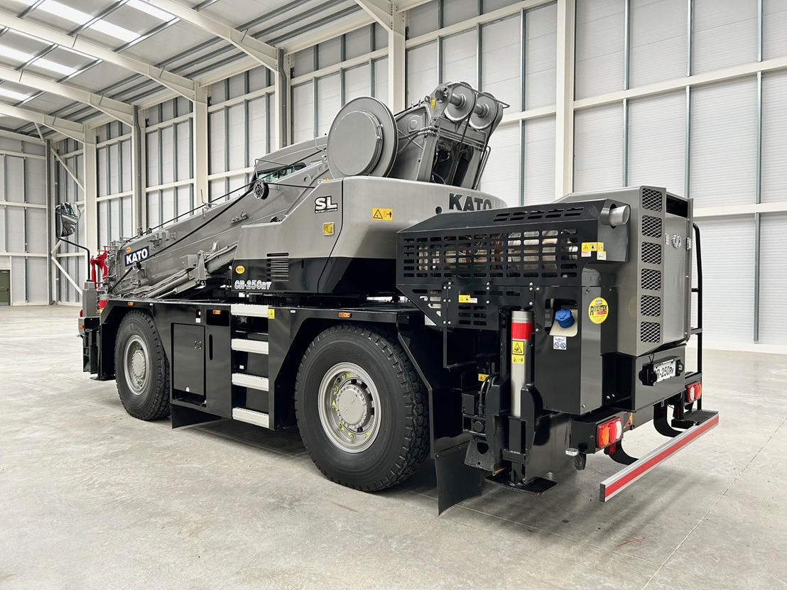 KATO CR-250Rv , 25 Ton City Crane with Only 1,991 hours - Мобильный кран: фото 4 KATO CR-250Rv , 25 Ton City Crane with Only 1,991 hours - Мобильный кран: фото 4
