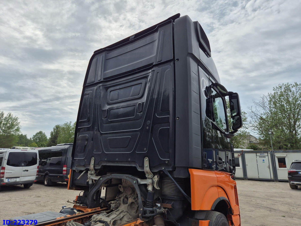 MERCEDES-BENZ Actros 3563 8×4 ( Steering axle) - Грузовик-шасси: фото 5 MERCEDES-BENZ Actros 3563 8×4 ( Steering axle) - Грузовик-шасси: фото 5