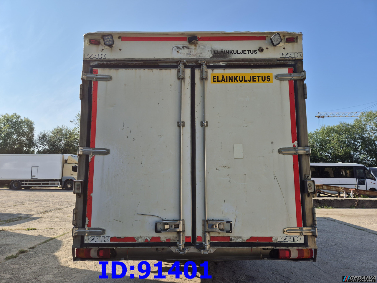MERCEDES-BENZ Antos 2532 - 6x2 - Euro 6 - Animal transport - Грузовик для перевозки животных: фото 5 MERCEDES-BENZ Antos 2532 - 6x2 - Euro 6 - Animal transport - Грузовик для перевозки животных: фото 5