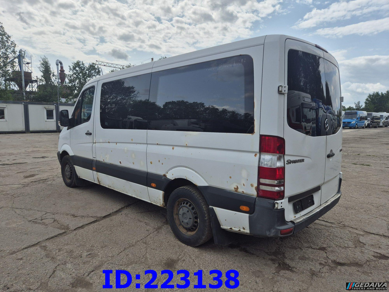 MERCEDES-BENZ Sprinter 213 - Euro5 - Туристический автобус: фото 5 MERCEDES-BENZ Sprinter 213 - Euro5 - Туристический автобус: фото 5