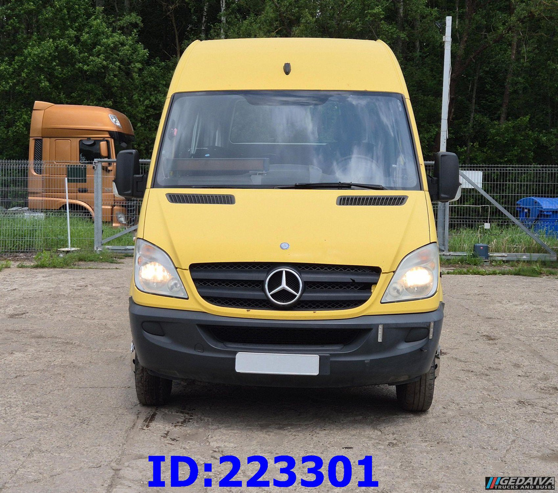 MERCEDES-BENZ Sprinter 515 TRANSFER 23 PLACES - Туристический автобус: фото 2 MERCEDES-BENZ Sprinter 515 TRANSFER 23 PLACES - Туристический автобус: фото 2