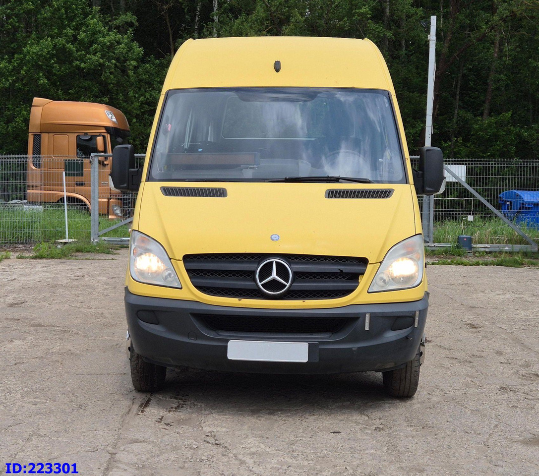 MERCEDES-BENZ Sprinter 515 TRANSFER 23 PLACES - Туристический автобус: фото 2 MERCEDES-BENZ Sprinter 515 TRANSFER 23 PLACES - Туристический автобус: фото 2