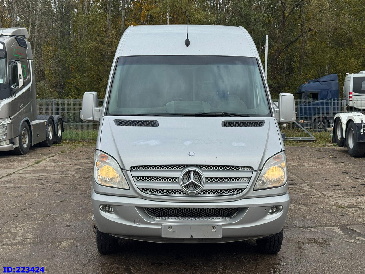 MERCEDES-BENZ Sprinter 516 Euro 5 Avestark - Туристический автобус: фото 2 MERCEDES-BENZ Sprinter 516 Euro 5 Avestark - Туристический автобус: фото 2