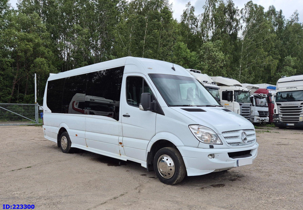 MERCEDES-BENZ Sprinter 518 VIP - 17 Seater - Микроавтобус, Пассажирский фургон: фото 4 MERCEDES-BENZ Sprinter 518 VIP - 17 Seater - Микроавтобус, Пассажирский фургон: фото 4
