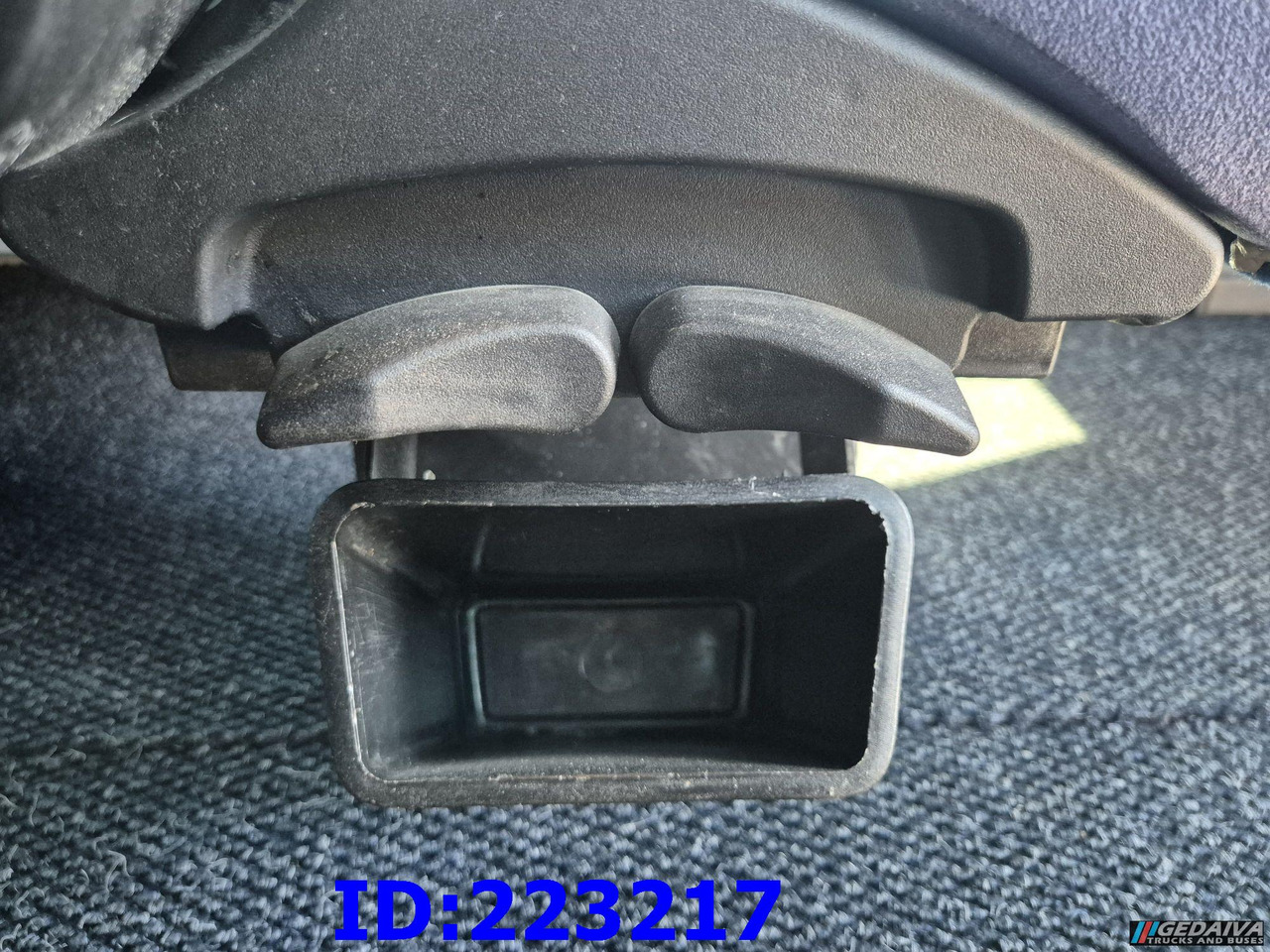 Туристический автобус MERCEDES-BENZ Sprinter 518 VIP Prostyle 17-Place (Motor defekt): фото 19