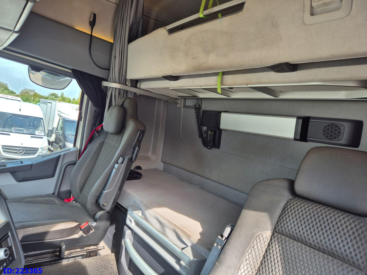 Грузовик с закрытым кузовом RENAULT T520 6x2 Euro 6 (Box 7.82m): фото 17