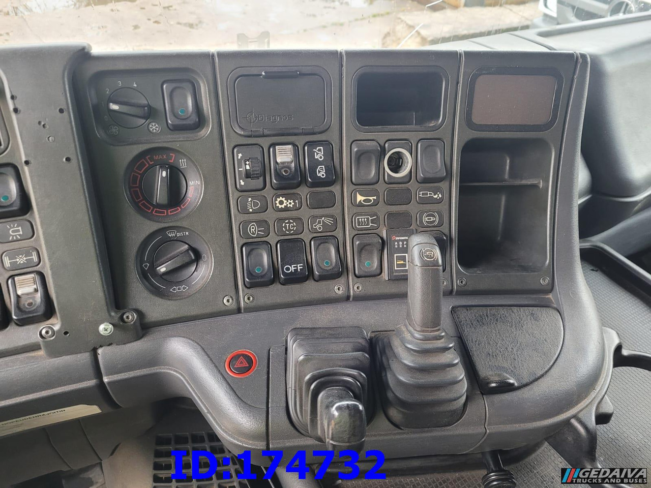 Тросовый мультилифт SCANIA 144 - 6x4 - Full Steel - Big Axles - 3 Pedals: фото 13