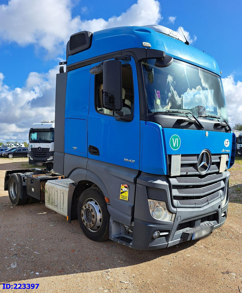 MERCEDES-BENZ Actros 1842 Euro6 - Тягач: фото 2 MERCEDES-BENZ Actros 1842 Euro6 - Тягач: фото 2