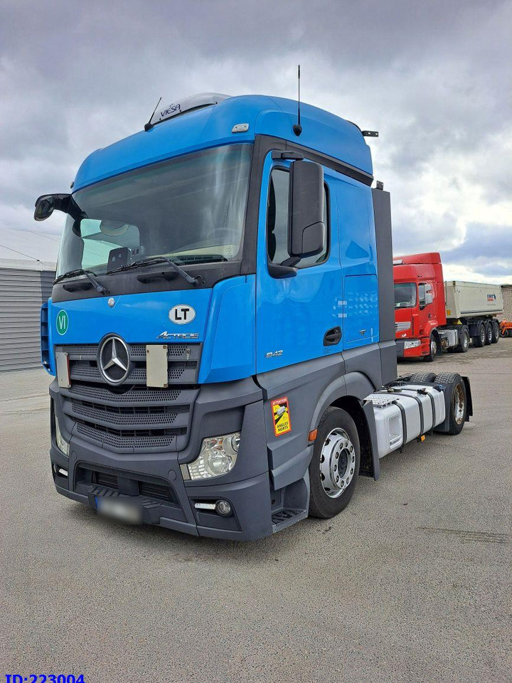 MERCEDES-BENZ Actros 1842 MEGA Euro6 - Тягач: фото 1 MERCEDES-BENZ Actros 1842 MEGA Euro6 - Тягач: фото 1