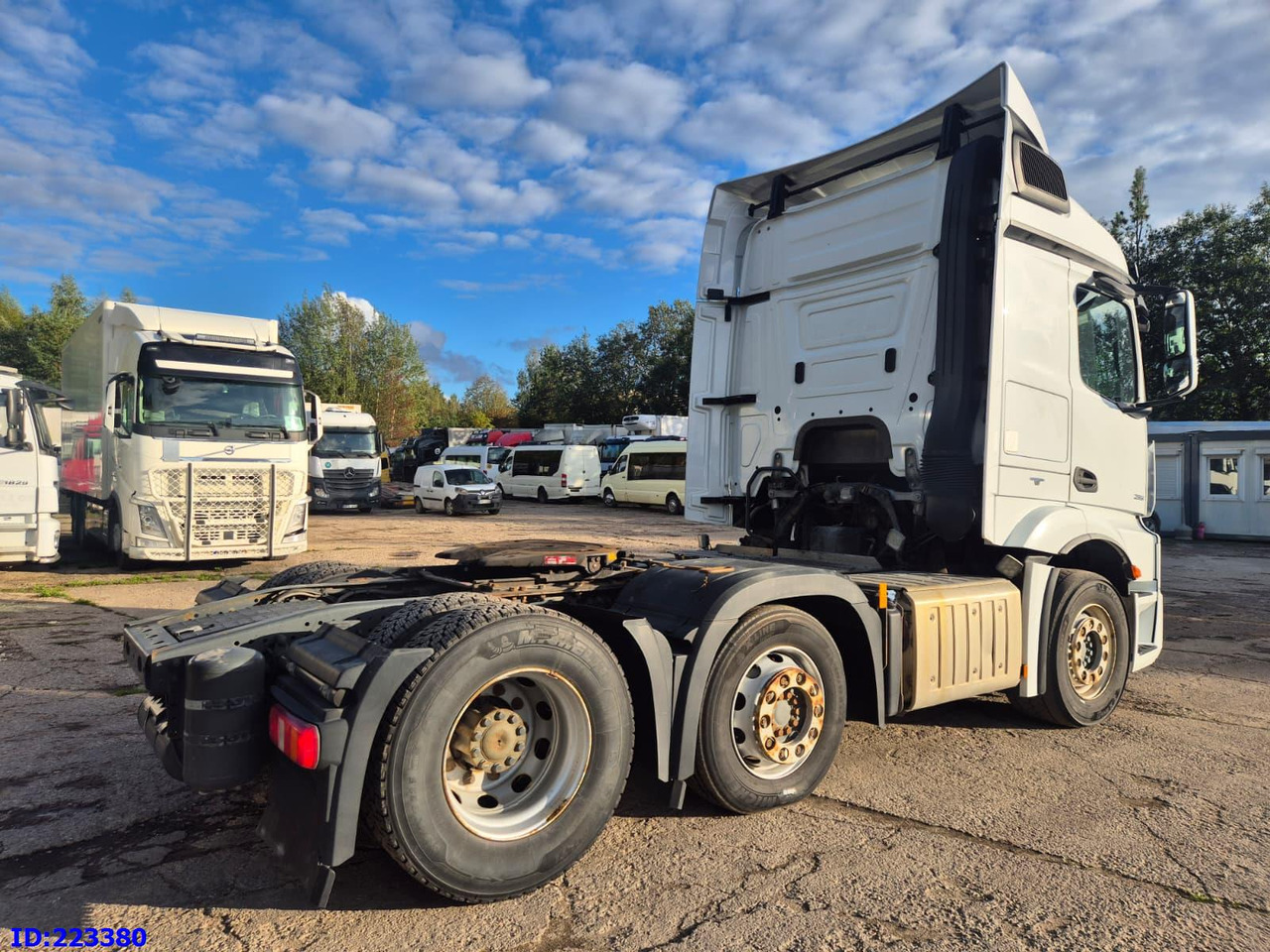 MERCEDES-BENZ Actros 2551 6x2 -Steering axle - Euro6 - Тягач: фото 5 MERCEDES-BENZ Actros 2551 6x2 -Steering axle - Euro6 - Тягач: фото 5