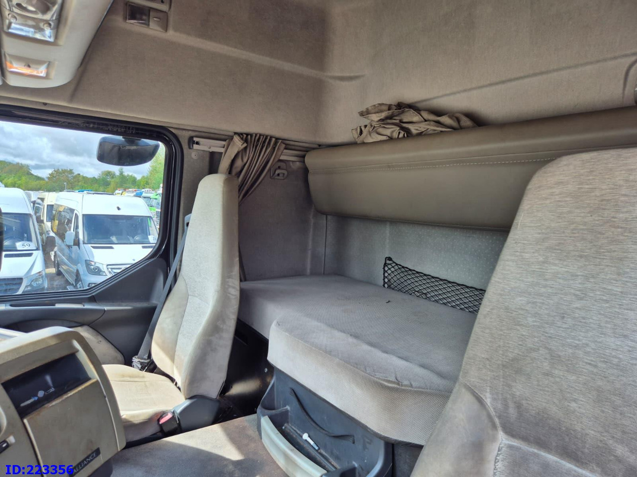 Тягач RENAULT Premium 440 6x2 Manual: фото 7