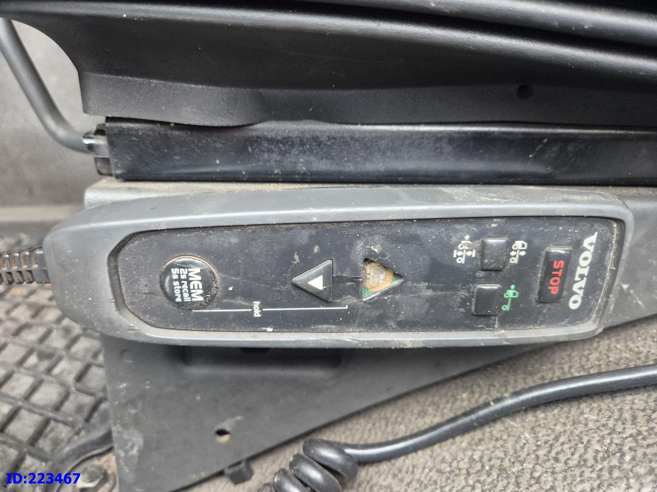 Тягач VOLVO FM11 410HP 6x2 Hydraulic Manual: фото 10 Тягач VOLVO FM11 410HP 6x2 Hydraulic Manual: фото 10