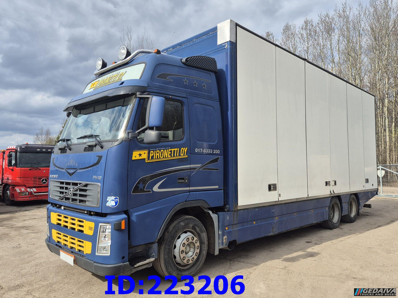 VOLVO FH12 420HP 6x2 - Изотермический грузовик: фото 1 VOLVO FH12 420HP 6x2 - Изотермический грузовик: фото 1