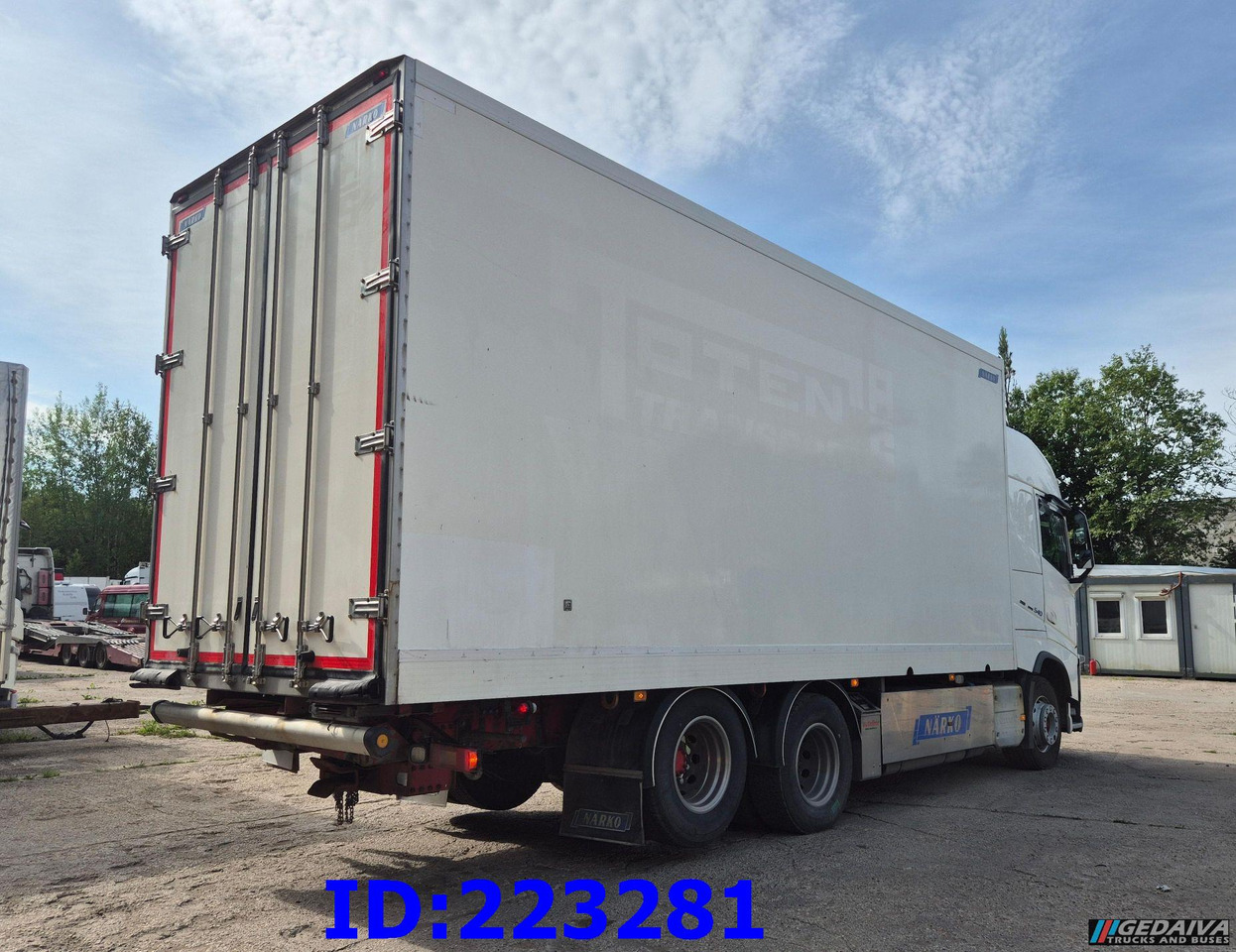 VOLVO FH13 540HP 6x2 (10 tyre) Euro6 - Изотермический грузовик: фото 4 VOLVO FH13 540HP 6x2 (10 tyre) Euro6 - Изотермический грузовик: фото 4