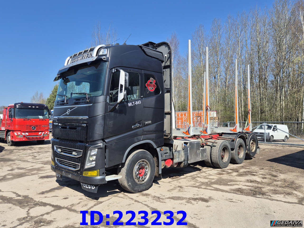 VOLVO FH16 700HP 8X4 Big Axles - Лесовоз: фото 1 VOLVO FH16 700HP 8X4 Big Axles - Лесовоз: фото 1