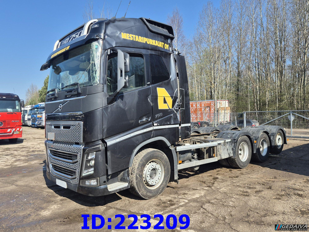 VOLVO FH16 750HP 8x4 Steering axle - Грузовик-шасси: фото 4 VOLVO FH16 750HP 8x4 Steering axle - Грузовик-шасси: фото 4