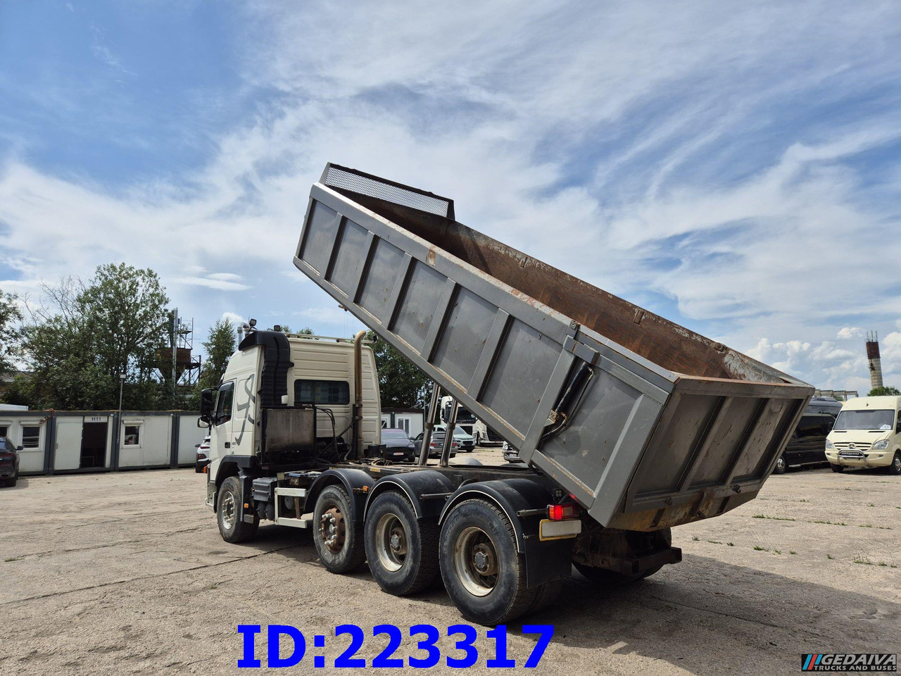 VOLVO FM13 480HP 8x4 (Big axle) - Самосвал: фото 5 VOLVO FM13 480HP 8x4 (Big axle) - Самосвал: фото 5