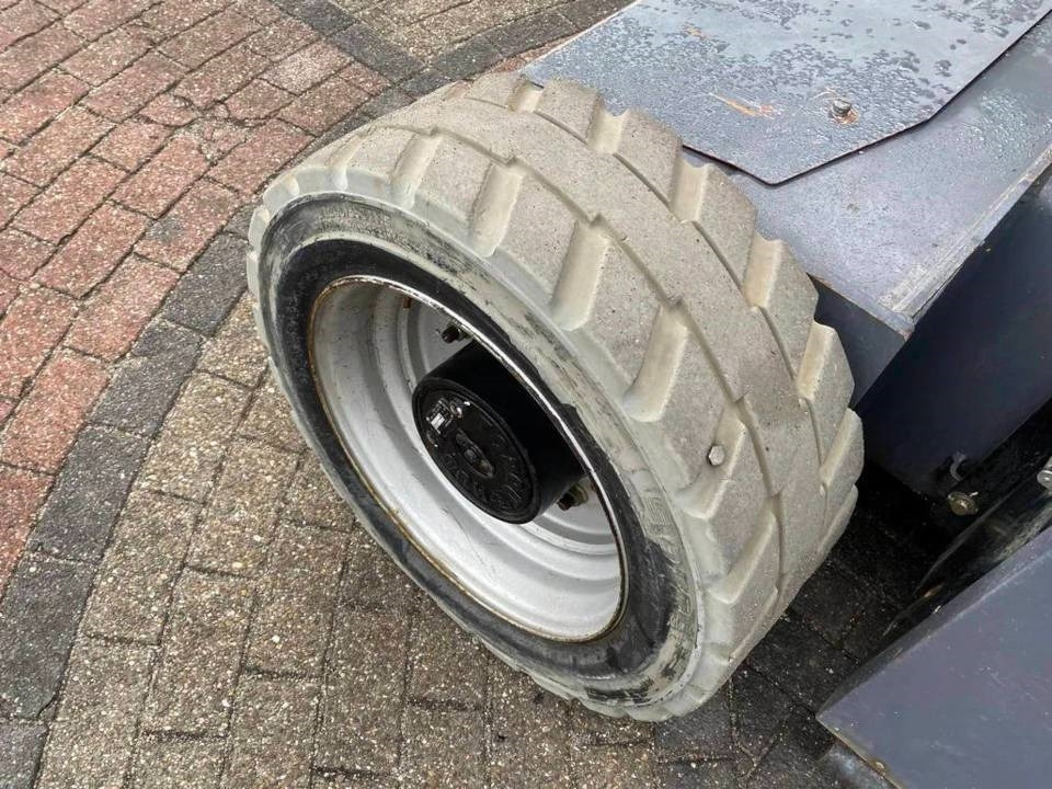 JLG M 450 AJ - Коленчатый подъемник: фото 5 JLG M 450 AJ - Коленчатый подъемник: фото 5