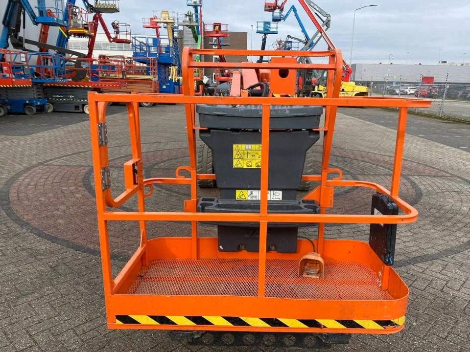 JLG M 450 AJ - Коленчатый подъемник: фото 3 JLG M 450 AJ - Коленчатый подъемник: фото 3