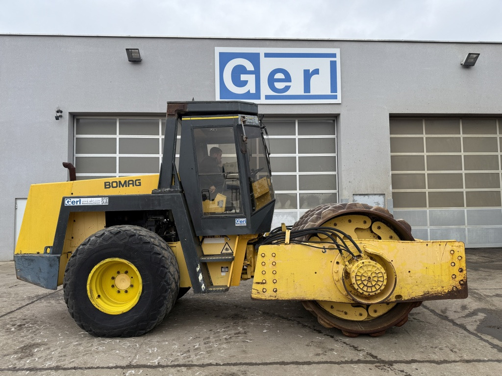 Bomag BW 217 PD-2 (111679) - Компактор: фото 4 Bomag BW 217 PD-2 (111679) - Компактор: фото 4