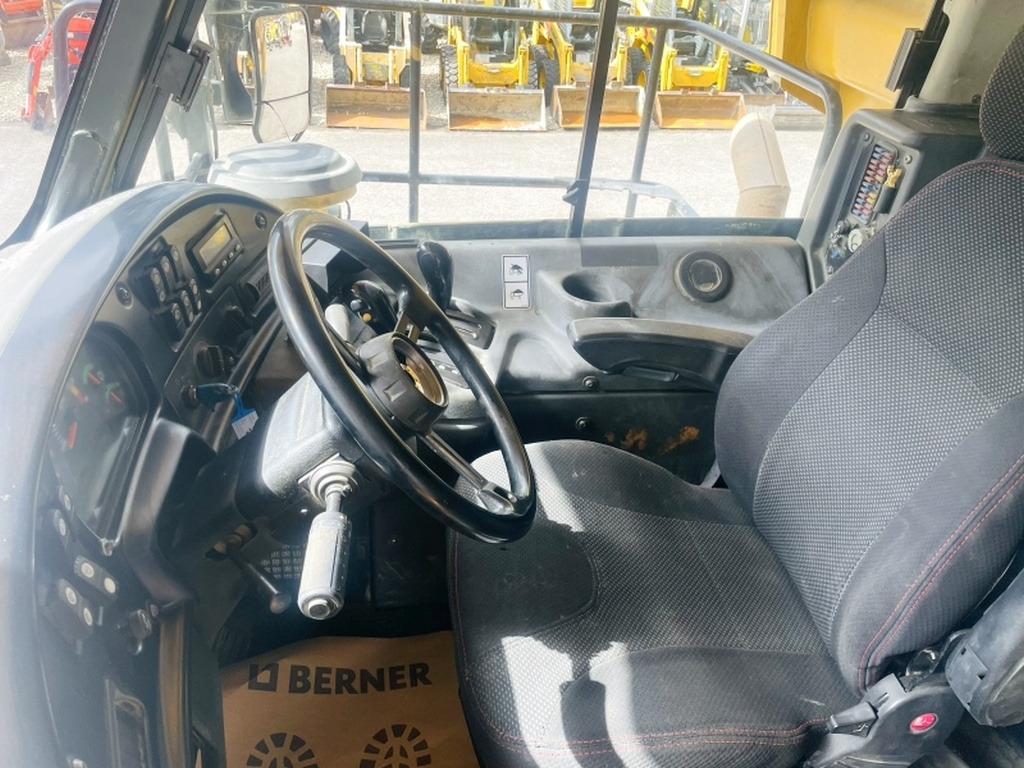 Caterpillar 770 (4038) - Карьерный самосвал: фото 5 Caterpillar 770 (4038) - Карьерный самосвал: фото 5