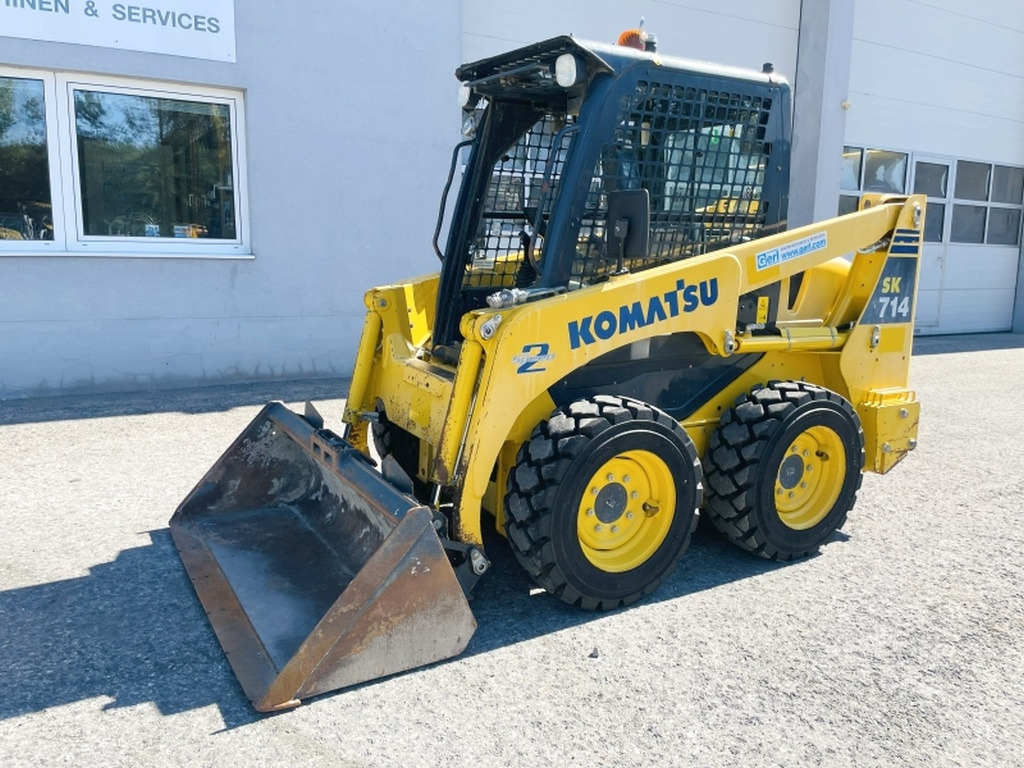Komatsu SK714-5 (4066) - Мини-погрузчик с бортовым поворотом: фото 4 Komatsu SK714-5 (4066) - Мини-погрузчик с бортовым поворотом: фото 4