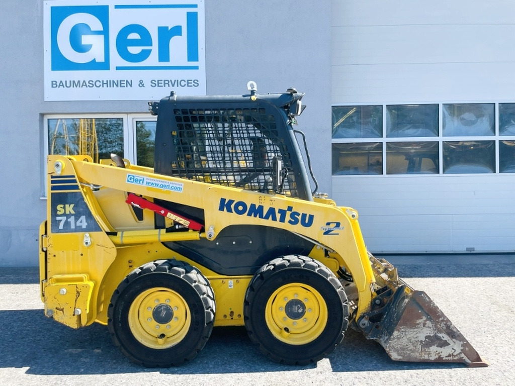 Komatsu SK714-5 (4067) - Мини-погрузчик с бортовым поворотом: фото 2 Komatsu SK714-5 (4067) - Мини-погрузчик с бортовым поворотом: фото 2