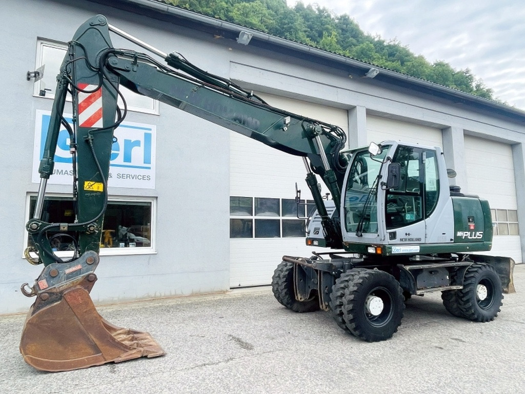 New Holland MH Plus (4054) - Колёсный экскаватор: фото 4 New Holland MH Plus (4054) - Колёсный экскаватор: фото 4