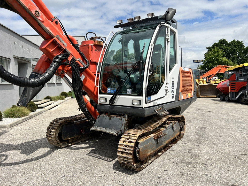 Sandvik DI 200 (111633) - Буровая машина: фото 4 Sandvik DI 200 (111633) - Буровая машина: фото 4