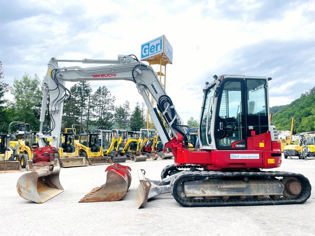 Takeuchi TB280FR (4002) - Гусеничный экскаватор: фото 1 Takeuchi TB280FR (4002) - Гусеничный экскаватор: фото 1