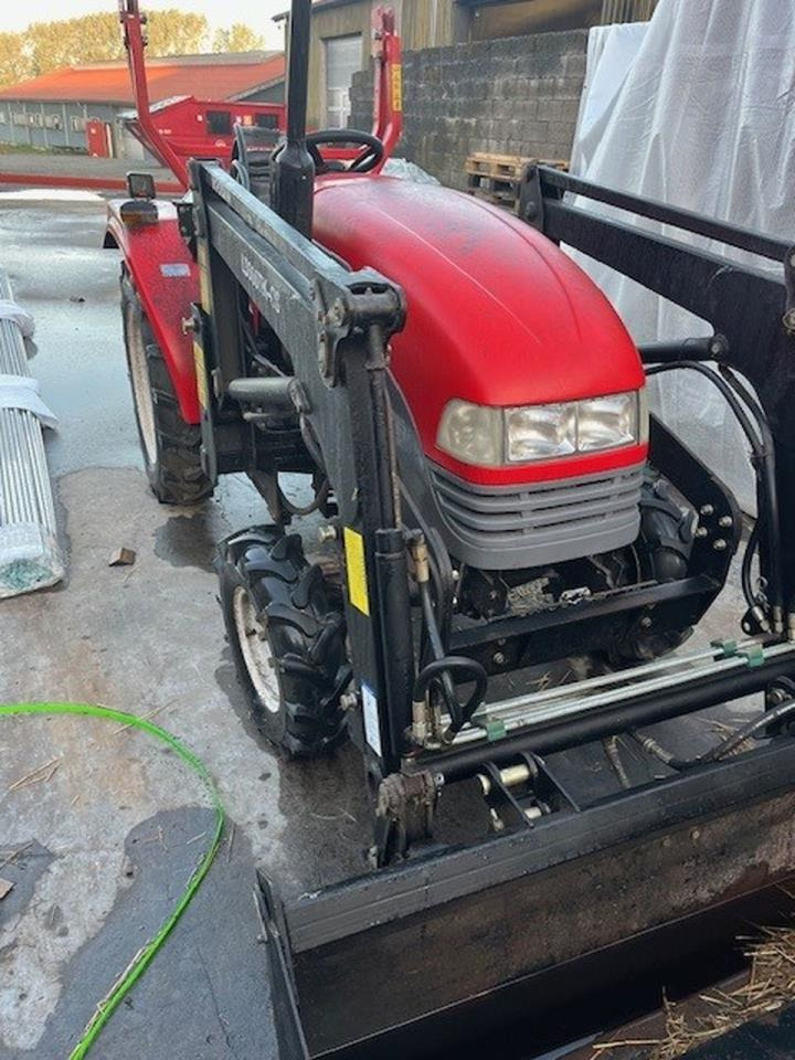 Dong feng DF304 - Минитрактор: фото 1 Dong feng DF304 - Минитрактор: фото 1