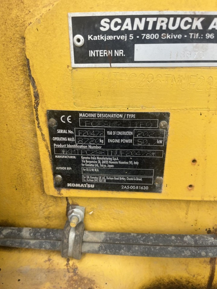 Komatsu PC88MR-11EO - Мини-экскаватор: фото 3 Komatsu PC88MR-11EO - Мини-экскаватор: фото 3