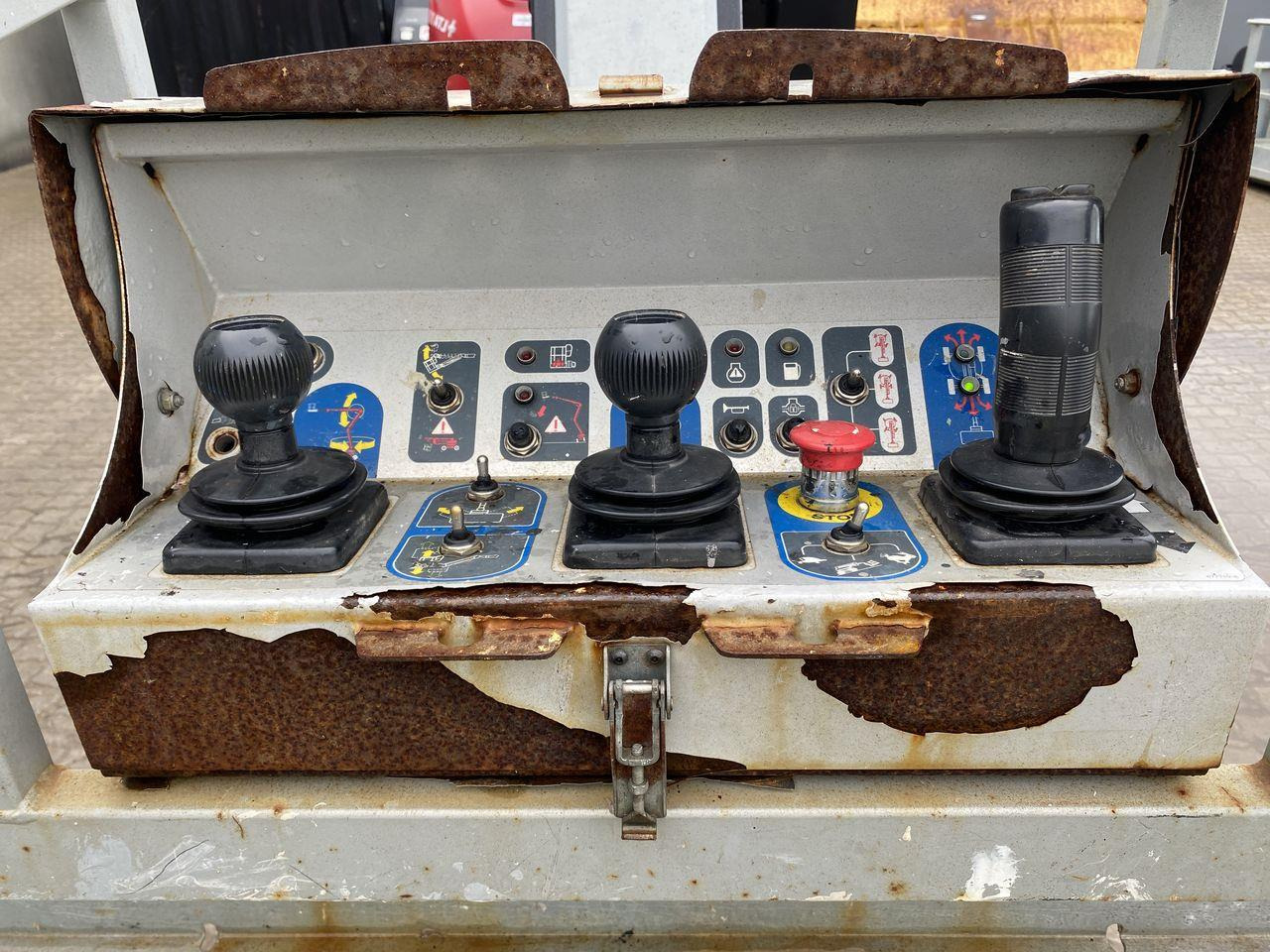 Manitou 160ATJ+ - Коленчатый подъемник: фото 3 Manitou 160ATJ+ - Коленчатый подъемник: фото 3