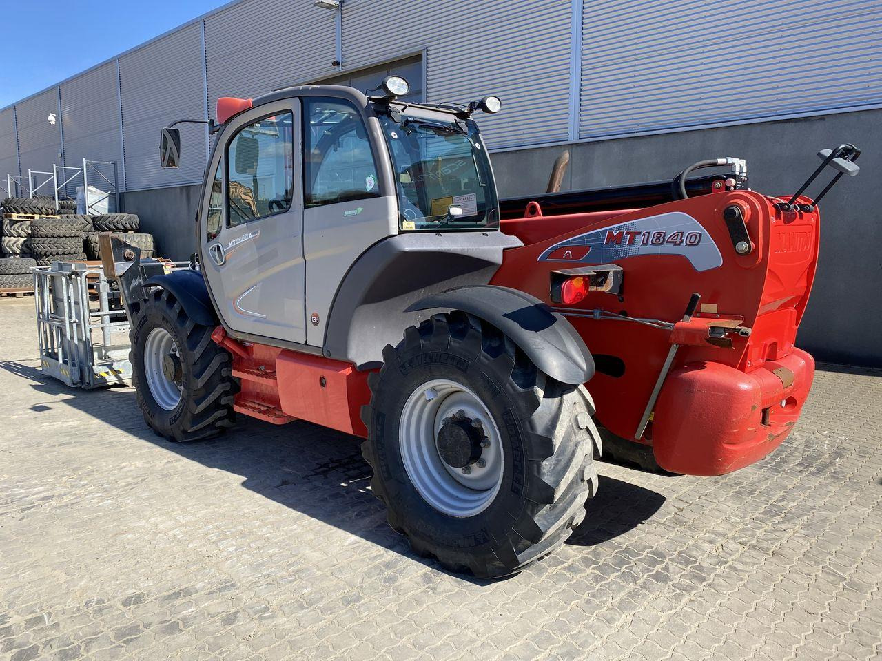 Manitou MT1840A ST3B - Телескопический погрузчик: фото 2 Manitou MT1840A ST3B - Телескопический погрузчик: фото 2