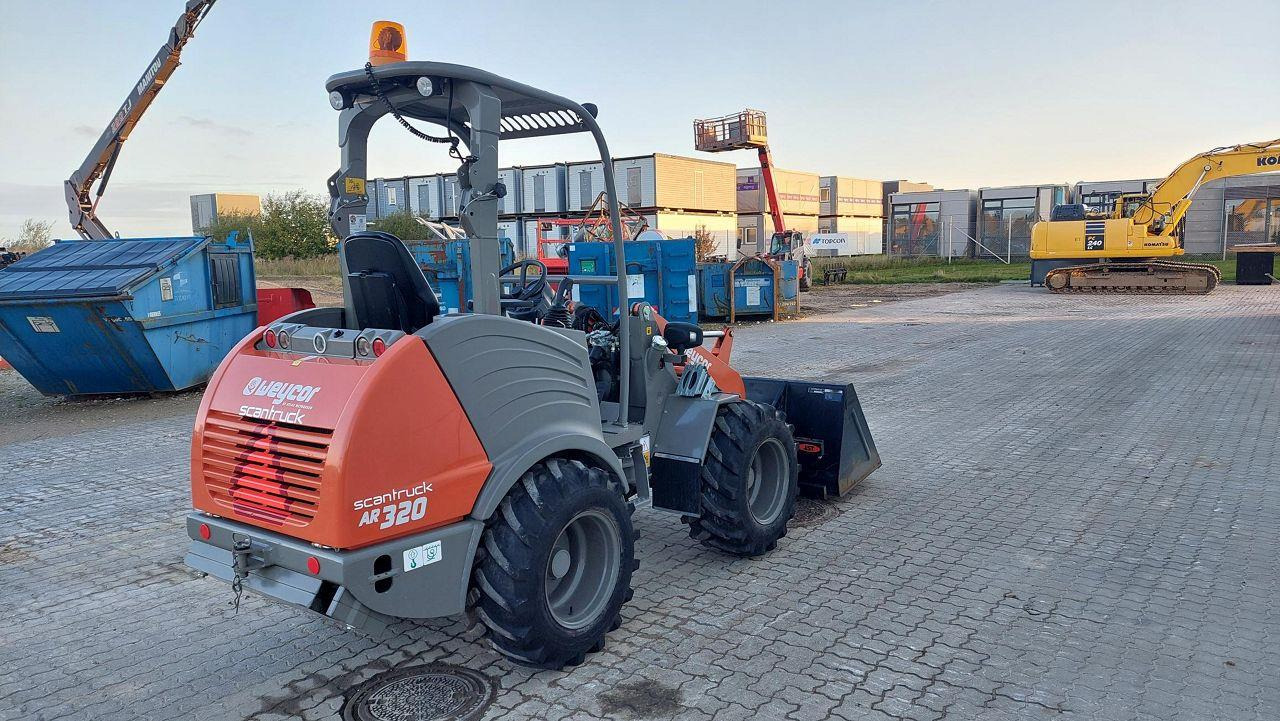 Weycor AR320 Agrar - Компактный фронтальный погрузчик: фото 4 Weycor AR320 Agrar - Компактный фронтальный погрузчик: фото 4