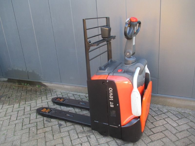 Toyota LPE 200 - Тележка: фото 3 Toyota LPE 200 - Тележка: фото 3