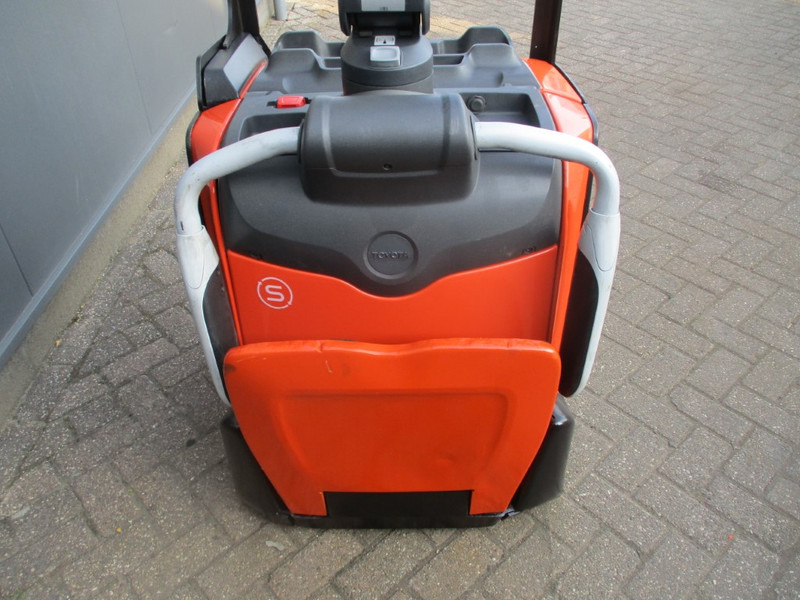 Toyota LPE 250 - Тележка: фото 4 Toyota LPE 250 - Тележка: фото 4