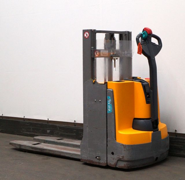 Jungheinrich EJD118 - Штабелер: фото 2 Jungheinrich EJD118 - Штабелер: фото 2