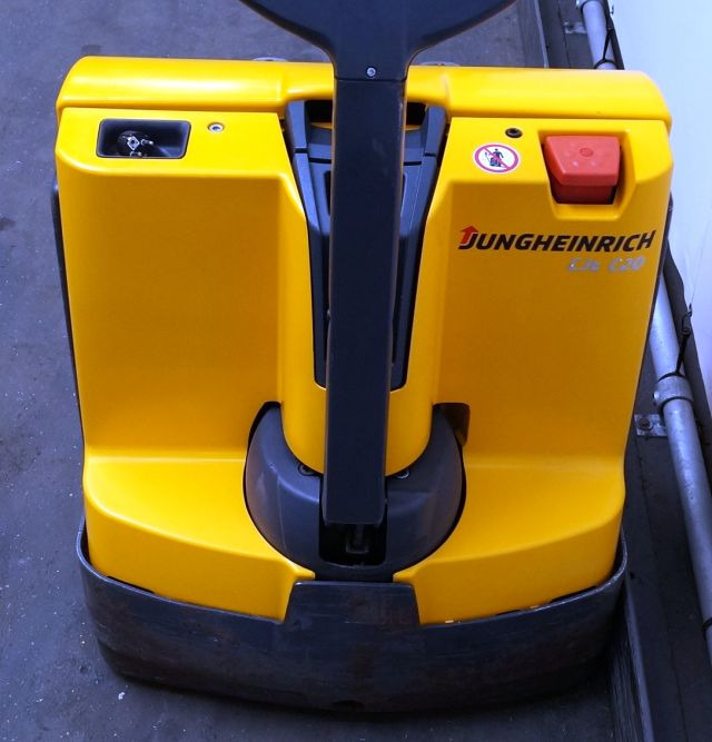 Jungheinrich EJE116 - Тележка: фото 3 Jungheinrich EJE116 - Тележка: фото 3