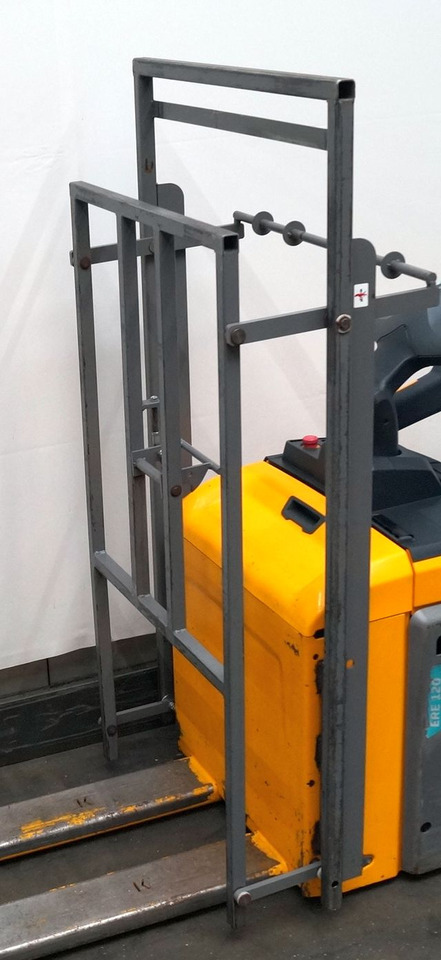 Jungheinrich ERE120 - Тележка: фото 3 Jungheinrich ERE120 - Тележка: фото 3