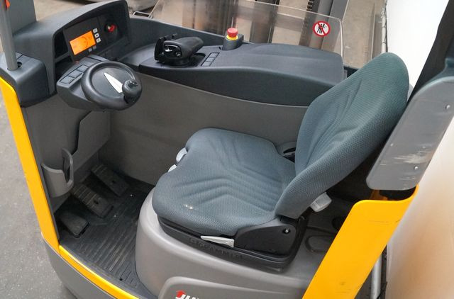 Jungheinrich ETV214 - Ричтрак: фото 3 Jungheinrich ETV214 - Ричтрак: фото 3