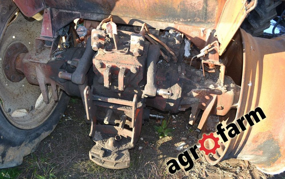 Case części 956xl 856 1056 skrzynia silnik most oś napęd kabina podnośnik wał blok głowica - Коробка передач для Сельскохозяйственной техники: фото 3 Case części 956xl 856 1056 skrzynia silnik most oś napęd kabina podnośnik wał blok głowica - Коробка передач для Сельскохозяйственной техники: фото 3