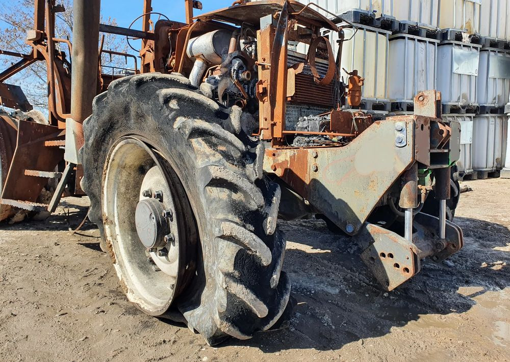 Claas Ares Renault 556 wał blok silnik głowica most zwolnica skrzynia - Коробка передач для Сельскохозяйственной техники: фото 2 Claas Ares Renault 556 wał blok silnik głowica most zwolnica skrzynia - Коробка передач для Сельскохозяйственной техники: фото 2