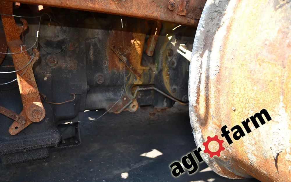 John Deere 1950 2250 most silnik skrzynia blok obudowa wał - Коробка передач для Сельскохозяйственной техники: фото 4 John Deere 1950 2250 most silnik skrzynia blok obudowa wał - Коробка передач для Сельскохозяйственной техники: фото 4