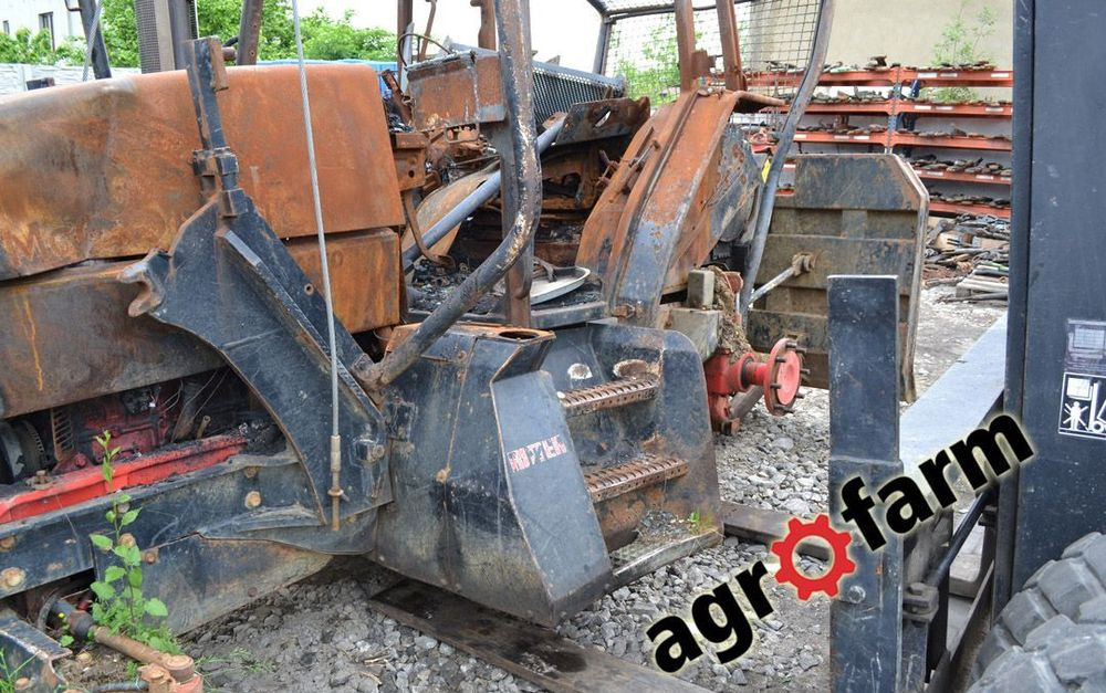 MCCormick części MTX 150 175 skrzynia silnik most oś napęd kabina wał blok głowica piasta - Коробка передач для Сельскохозяйственной техники: фото 3 MCCormick części MTX 150 175 skrzynia silnik most oś napęd kabina wał blok głowica piasta - Коробка передач для Сельскохозяйственной техники: фото 3