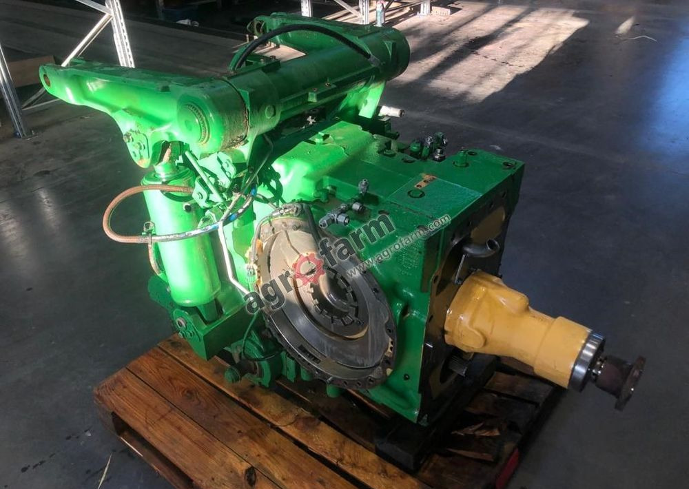 TYLNY MOST JOHN DEERE 8360R - Трансмиссия: фото 4 TYLNY MOST JOHN DEERE 8360R - Трансмиссия: фото 4