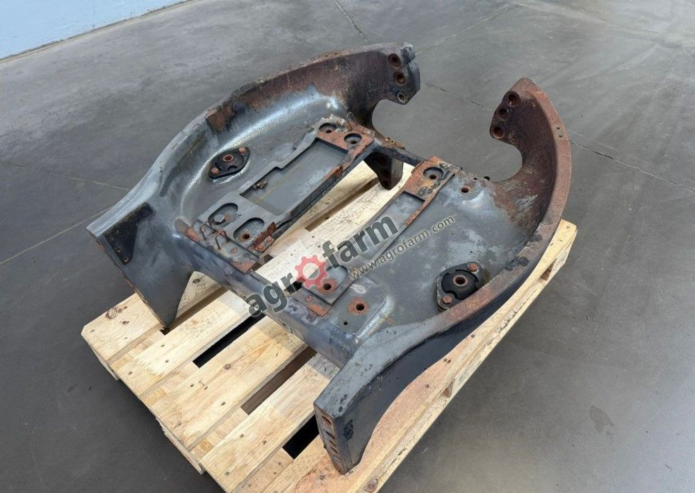 Wspornik przedniego mostu Claas Axion 870 850 810 - Кузов и экстерьер: фото 2 Wspornik przedniego mostu Claas Axion 870 850 810 - Кузов и экстерьер: фото 2