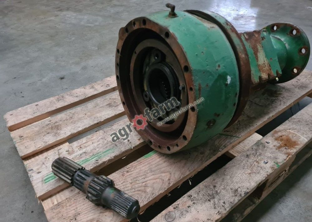 ZWOLNICA RH L33326 JOHN DEERE 3140 3040 3130 - Коробка передач для Сельскохозяйственной техники: фото 1 ZWOLNICA RH L33326 JOHN DEERE 3140 3040 3130 - Коробка передач для Сельскохозяйственной техники: фото 1