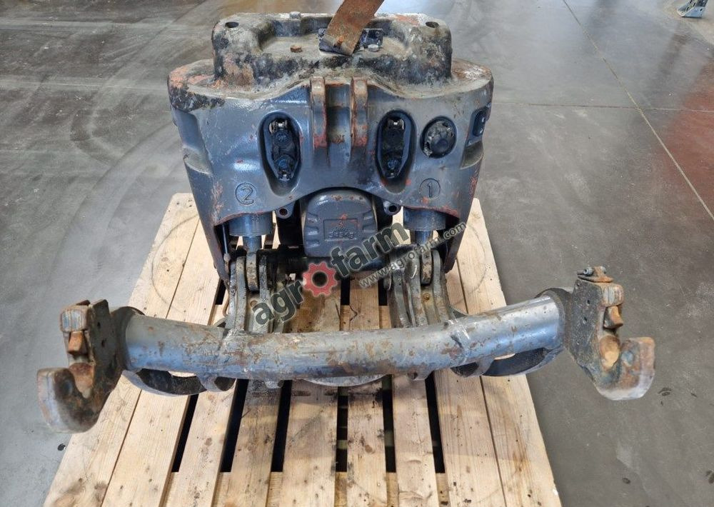 TUZ, przedni podnośnik, Massey Ferguson 8660 - Запчасти: фото 1 TUZ, przedni podnośnik, Massey Ferguson 8660 - Запчасти: фото 1